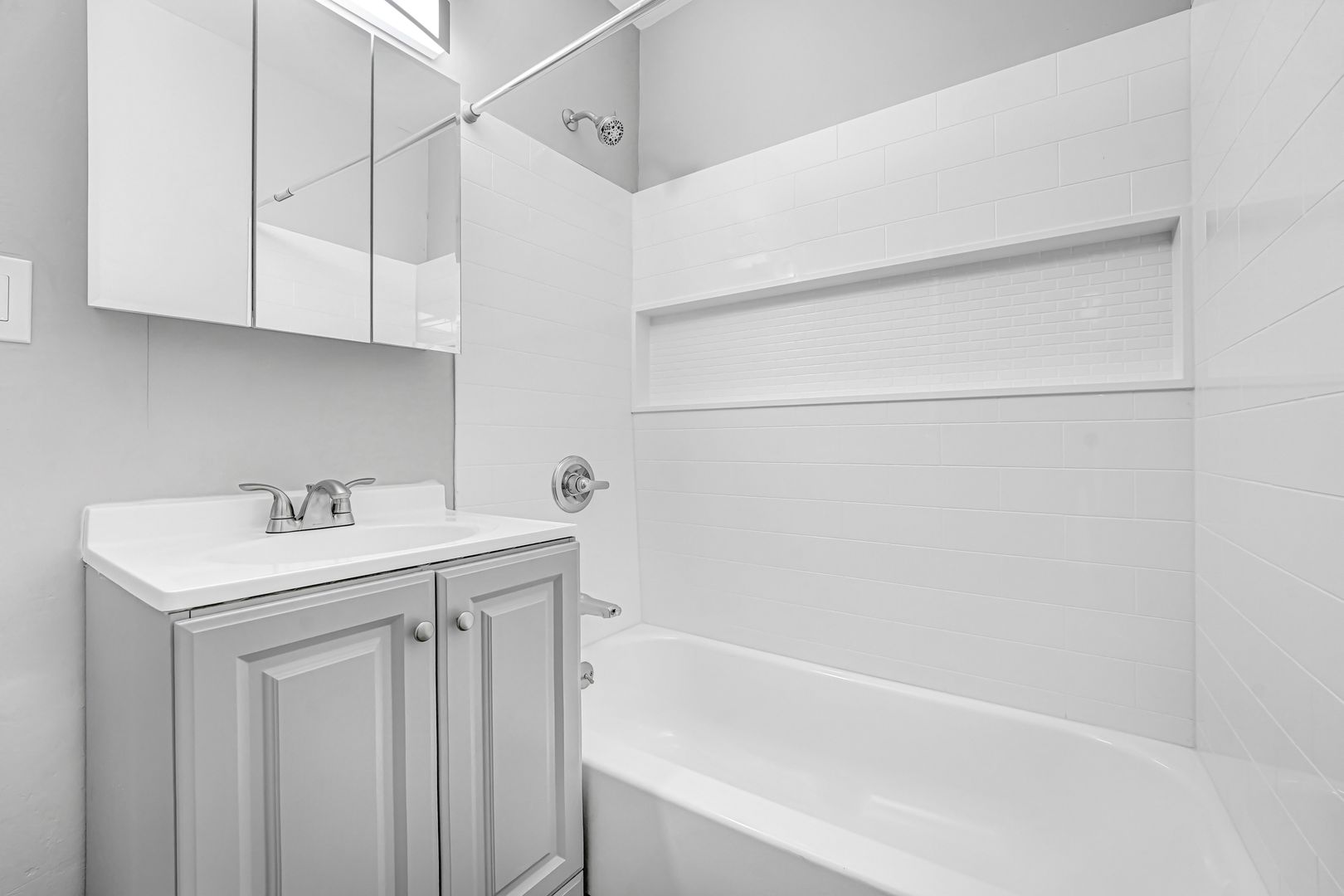 Alhambra Apartment: 1616 Cherry Lane