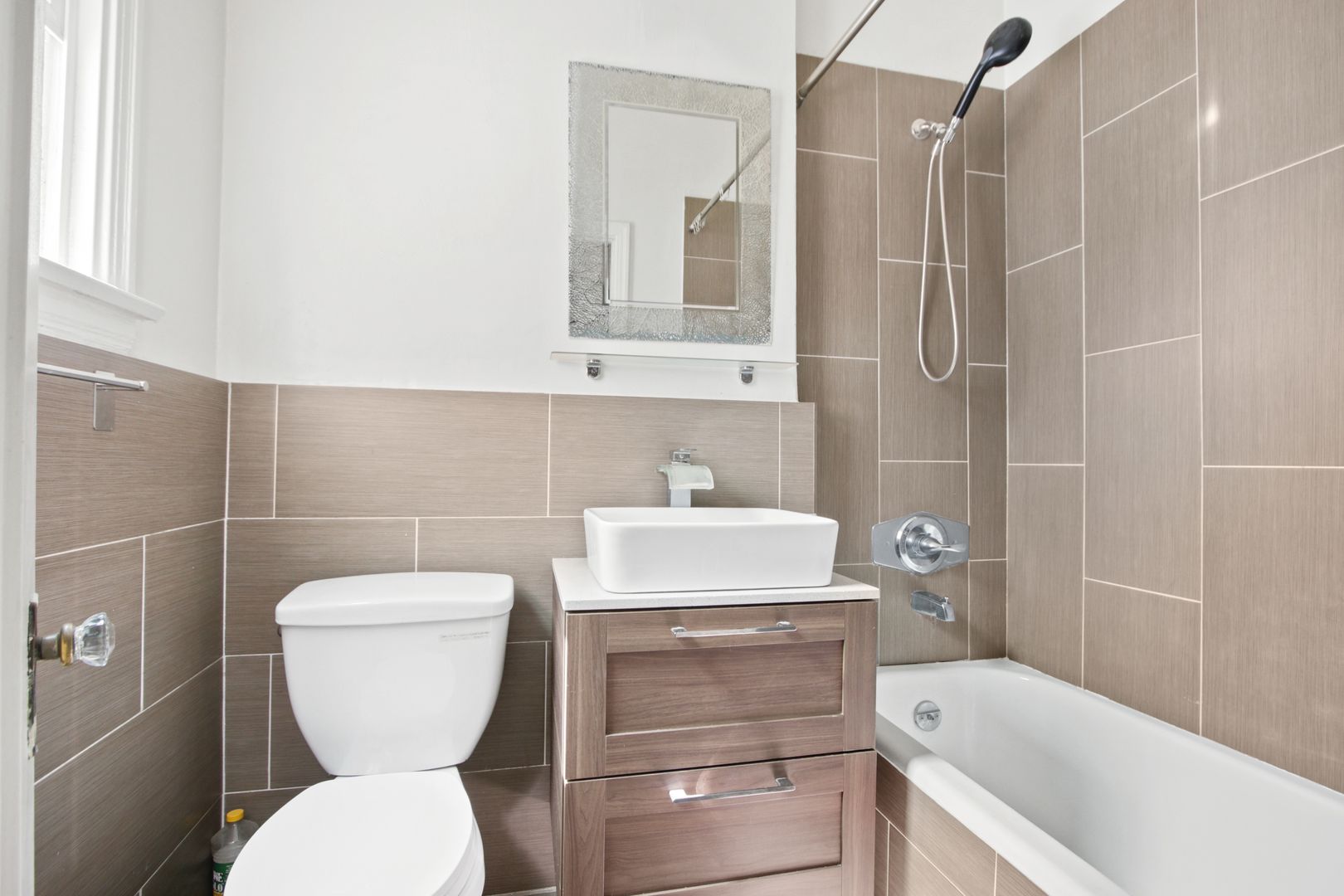 San Gabriel Apartment: 712 Padilla Street
