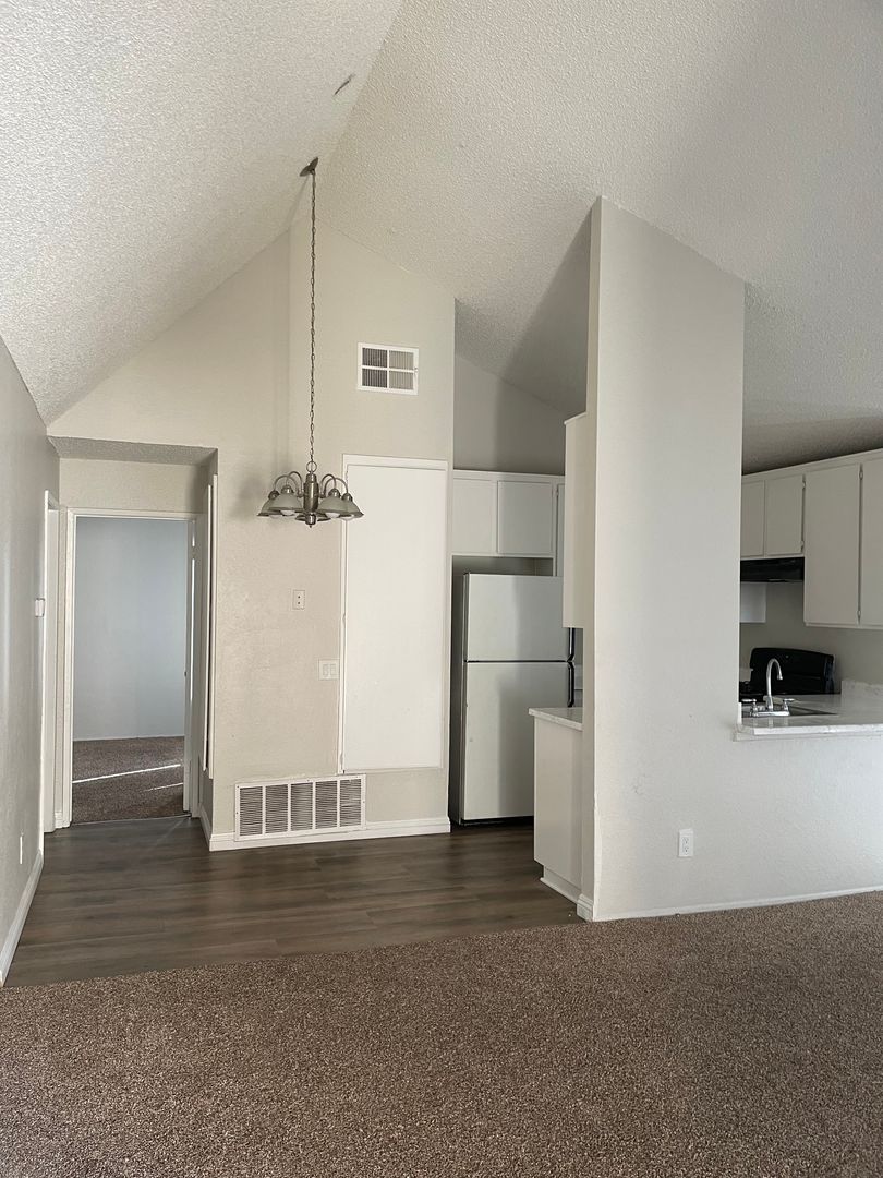 Ontario Apartment: 1427 W Mission Blvd.
