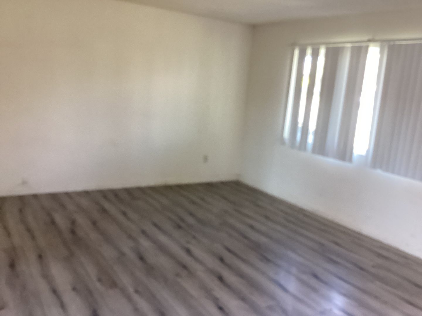 Claremont Apartment: 512 W San Jose Ave
