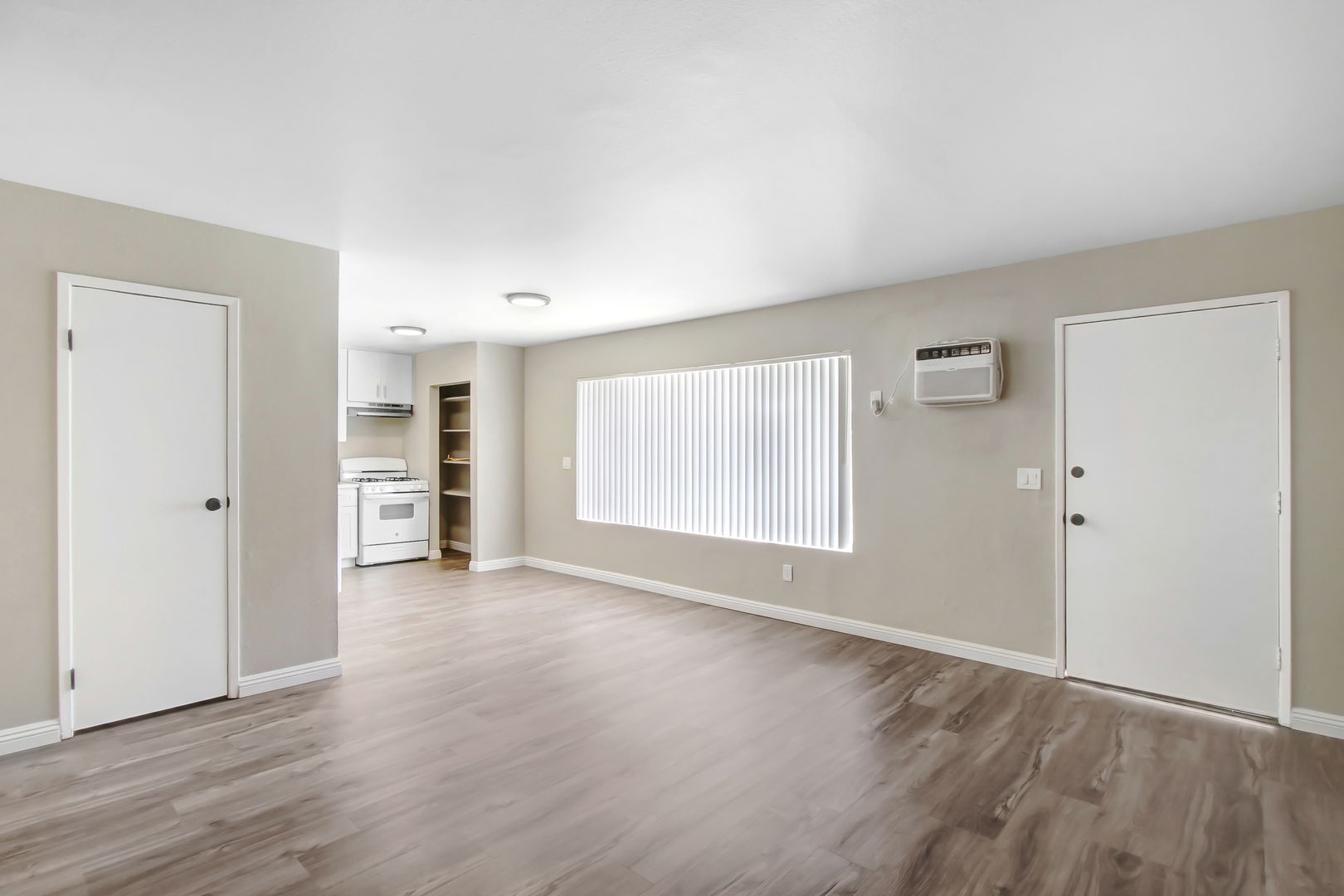 Riverside Apartment: 1789 7th St