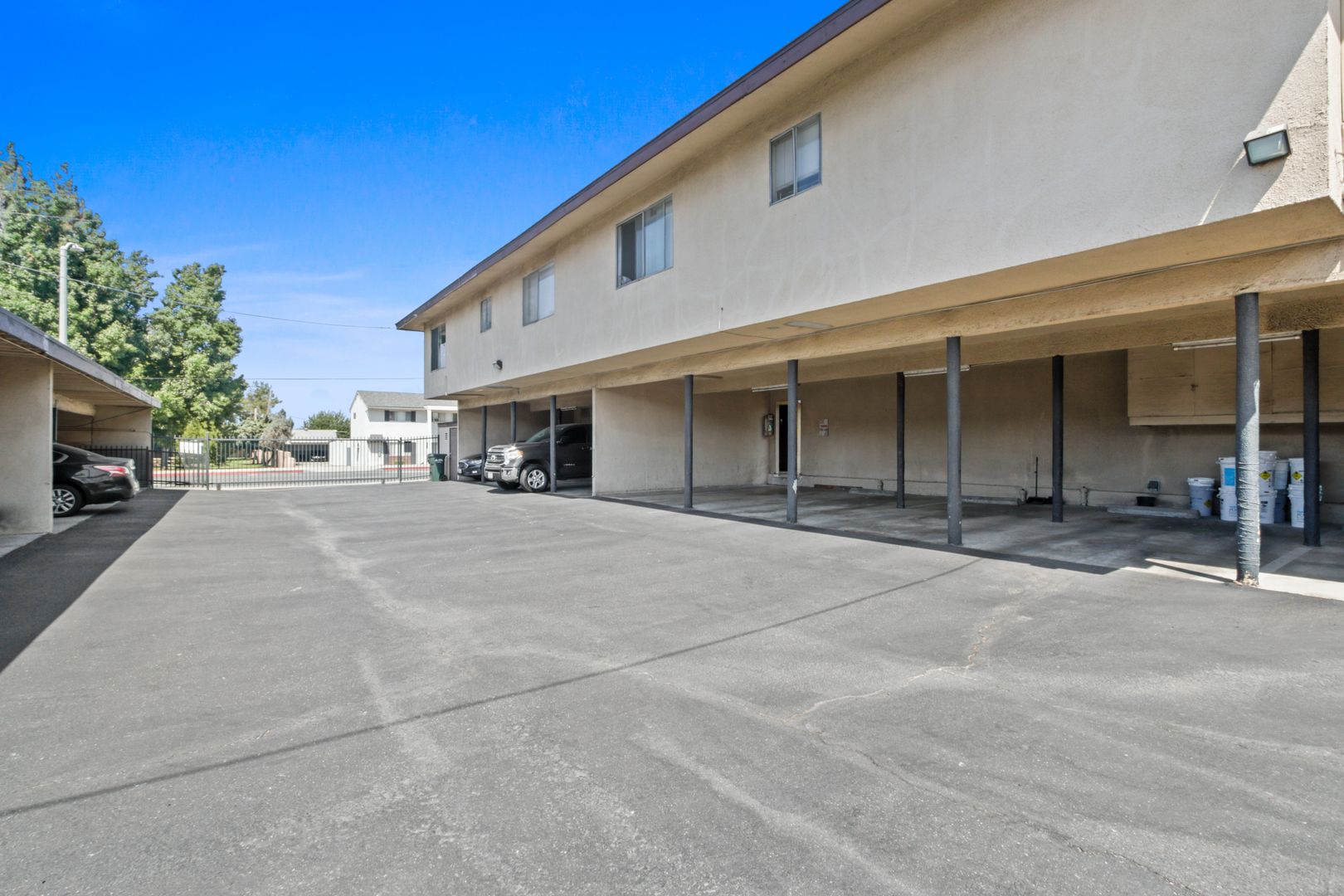 Covina Apartment: 514 E Cypress St