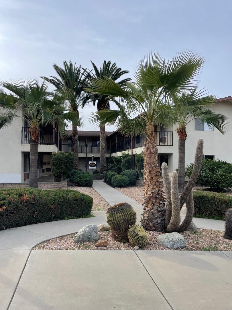 Yucaipa Apartment: 35455 Yucaipa Blvd