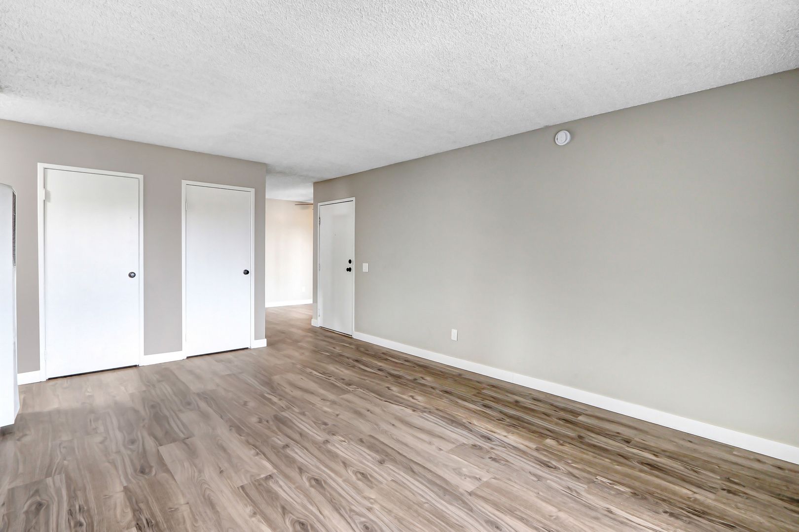Riverside Apartment: 1066 N Orange Street