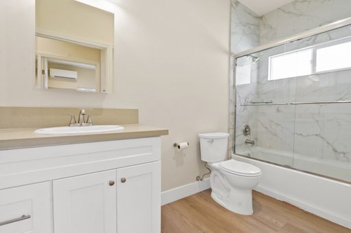 2 bedroom 2 bath- Bellflower – photo 1
