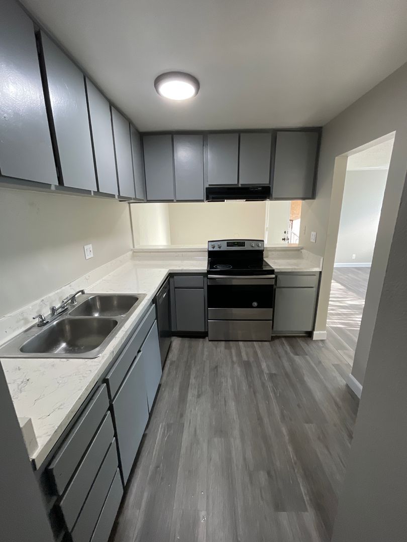 San Bernardino Apartment: 1275 E Date St.