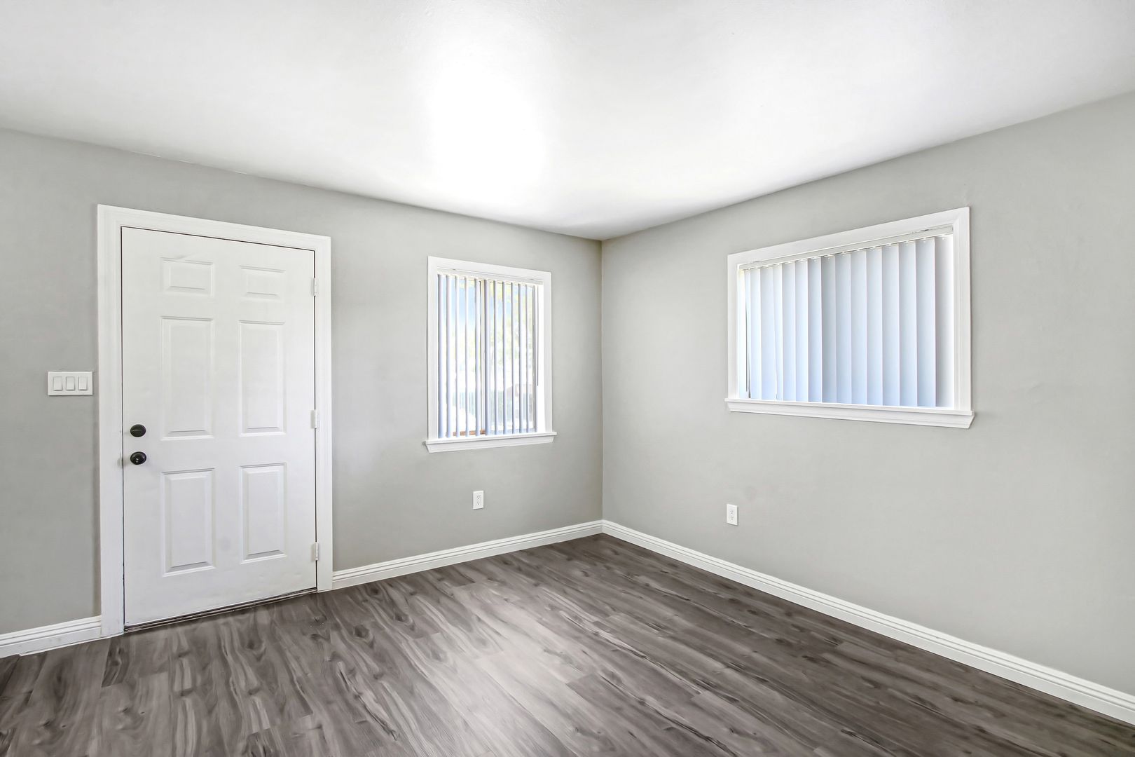 Ontario Apartment: 1254 W. Stoneridge Ct