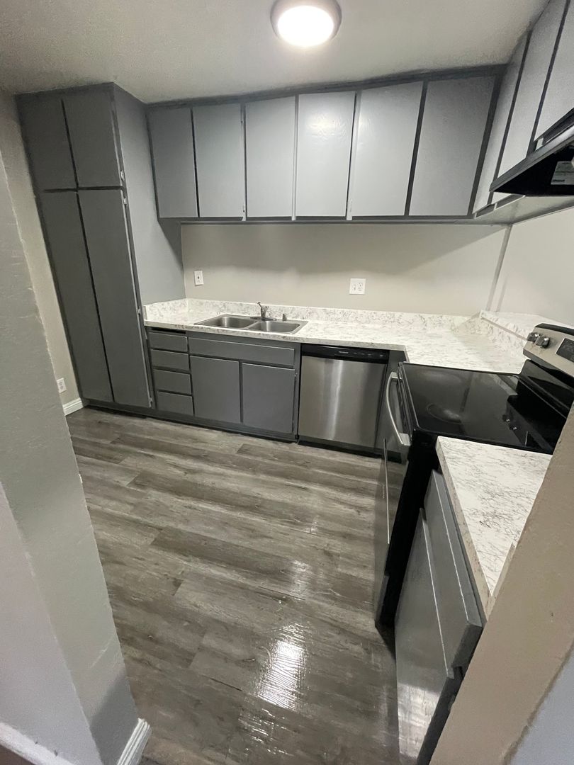 San Bernardino Apartment: 1275 E Date St.