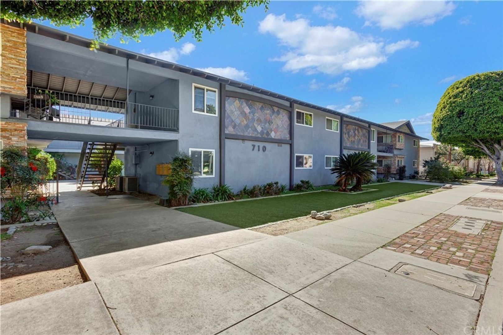 Glendora Apartment: 710 Claraday St