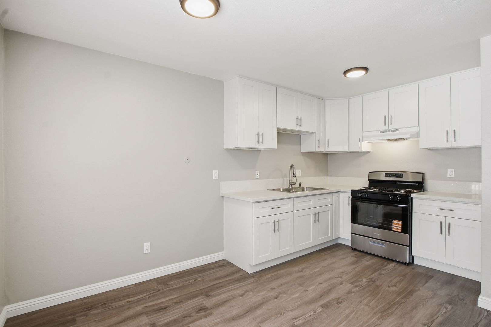 Riverside Apartment: 1789 7th St