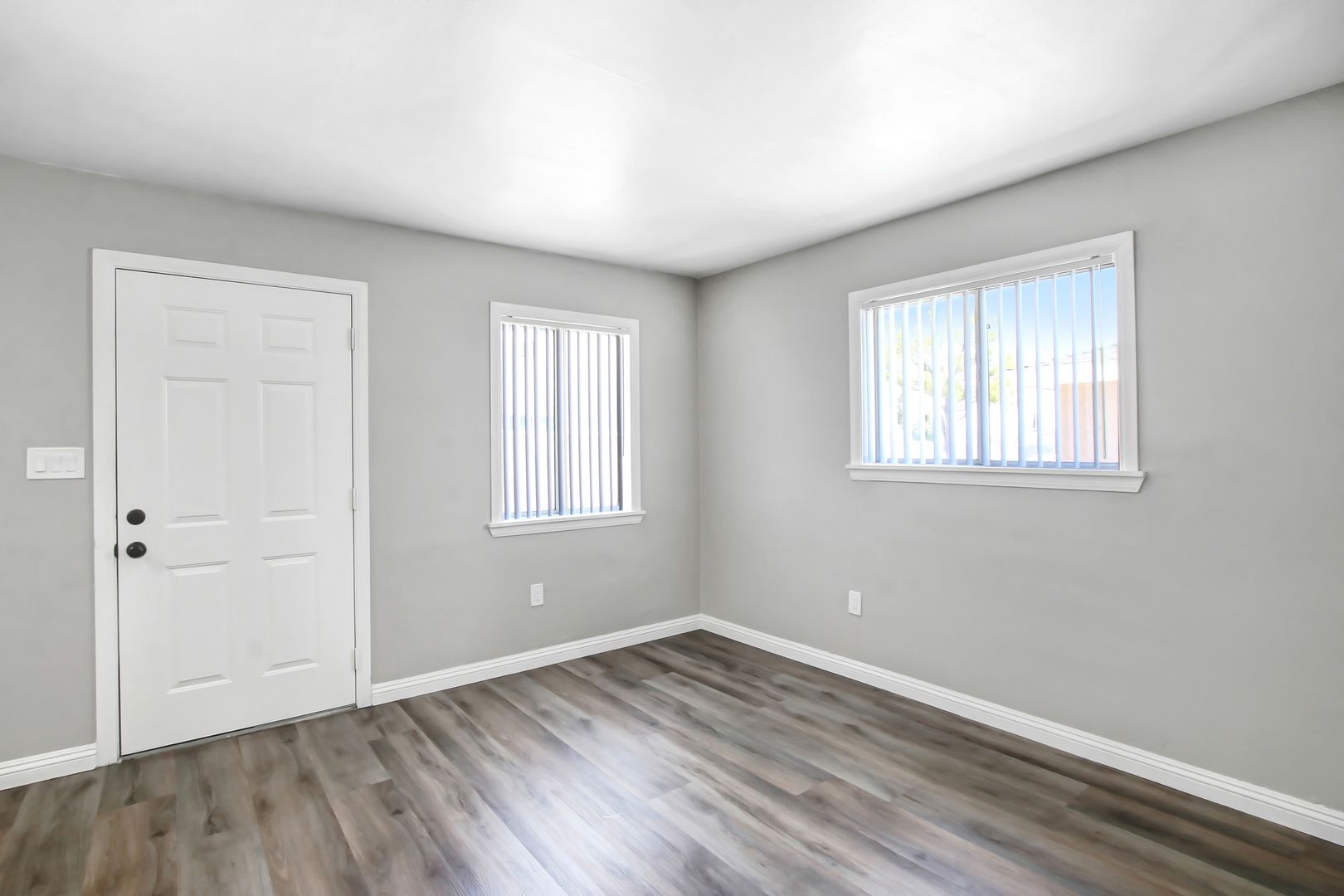 Ontario Apartment: 1254 W. Stoneridge Ct