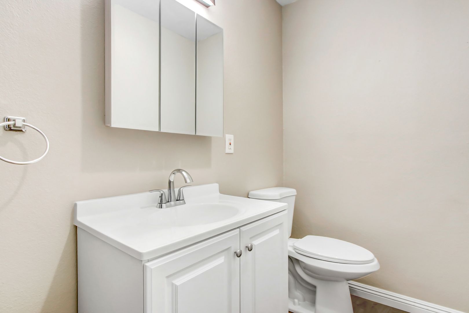 Riverside Apartment: 1789 7th St