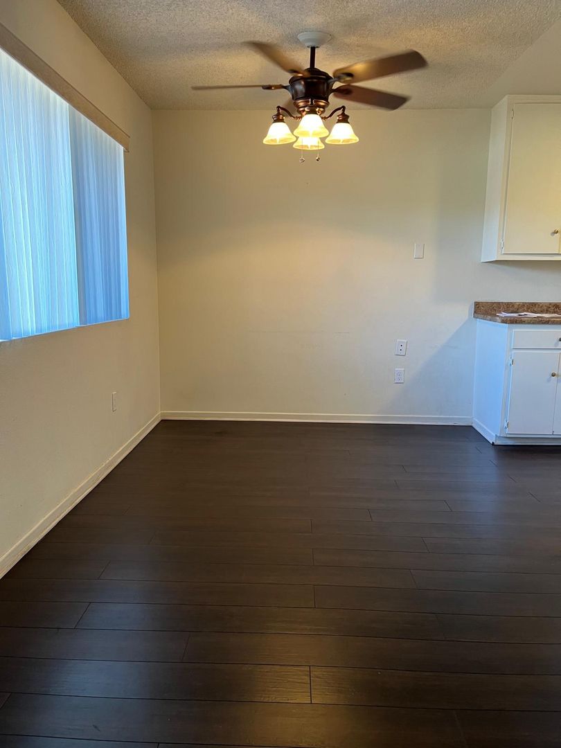 Calimesa Apartment: 213-217 W. County Line Rd.