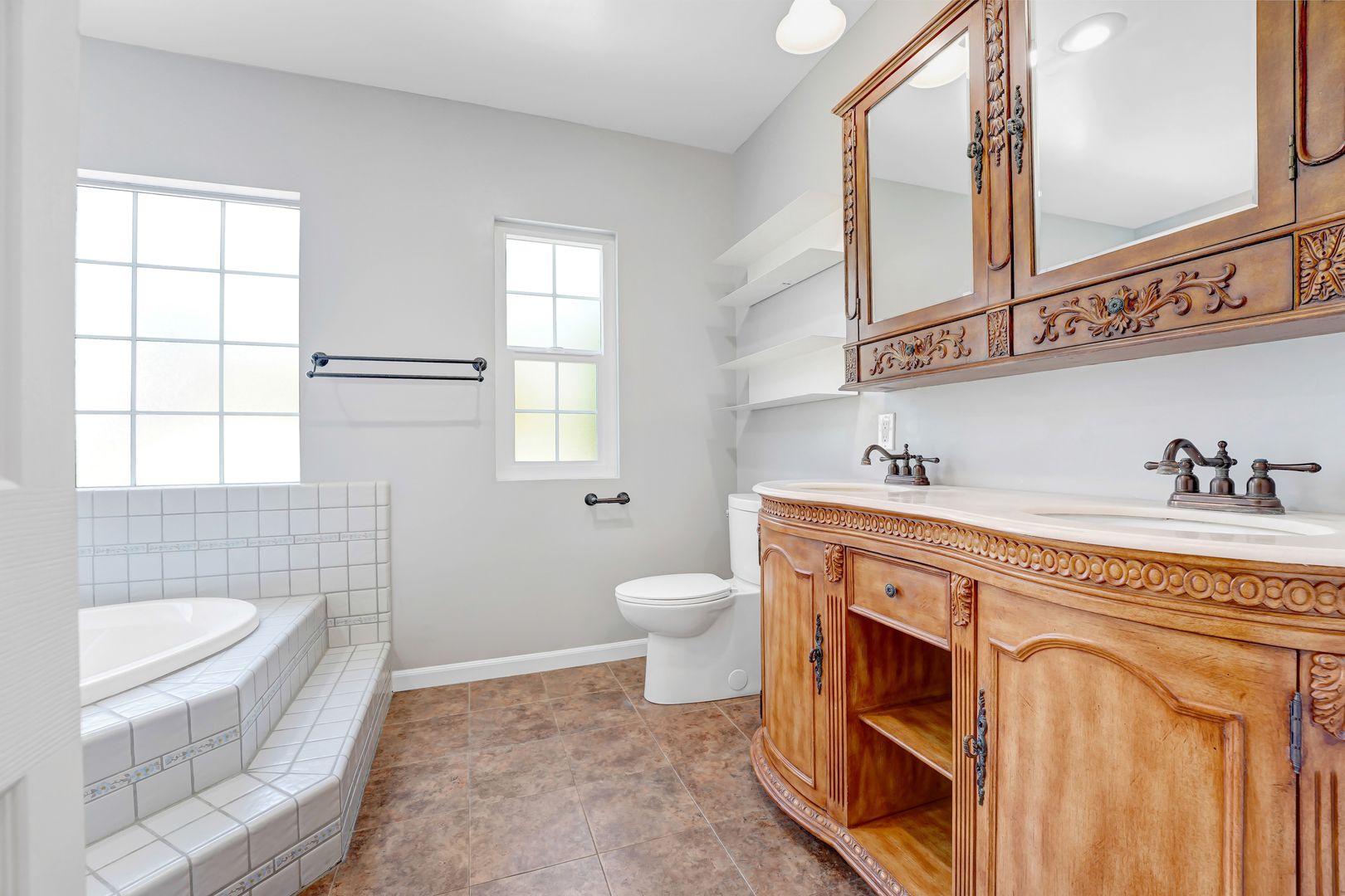La Crescenta-Montrose House: 3343 Santa Carlotta St.