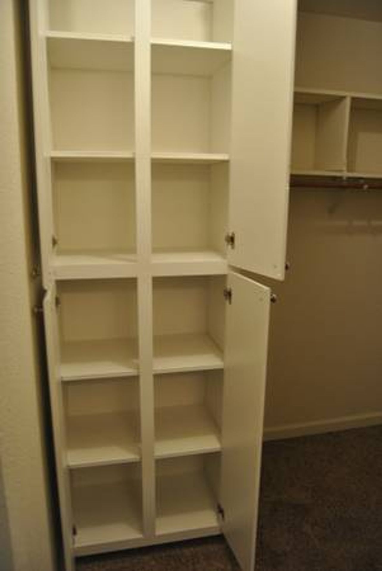 Davis Apartment: 2950 Portage Bay West