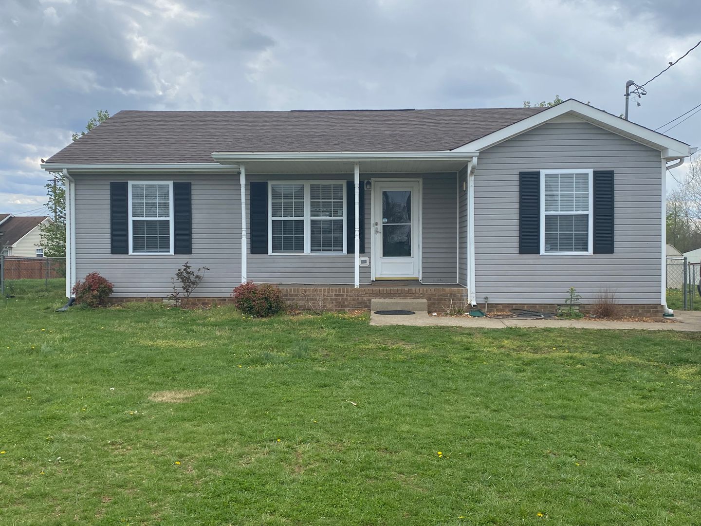 Clarksville House: 280 Cranklen Circle