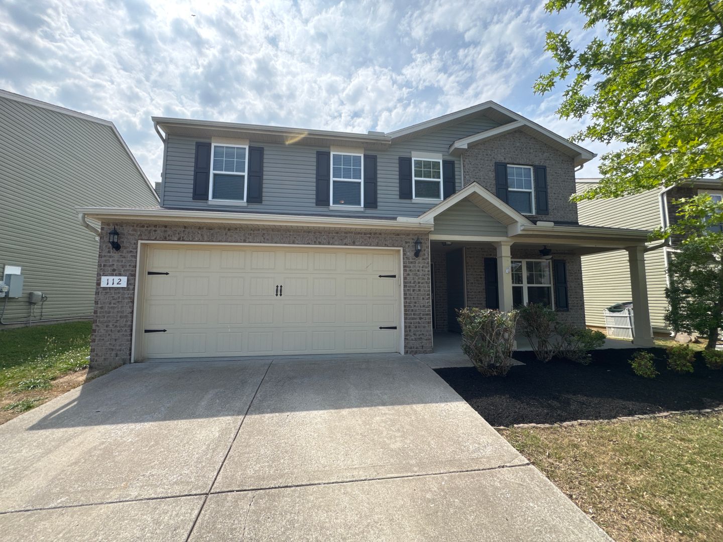 Lebanon House: 112 Suggs Drive