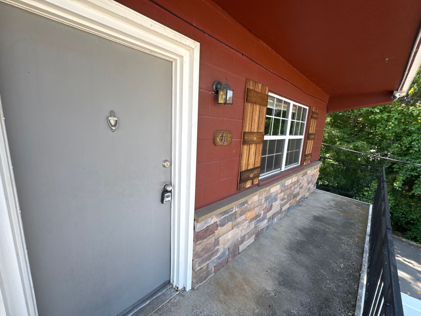 Clarksville Apartment: 100 Brookside Drive