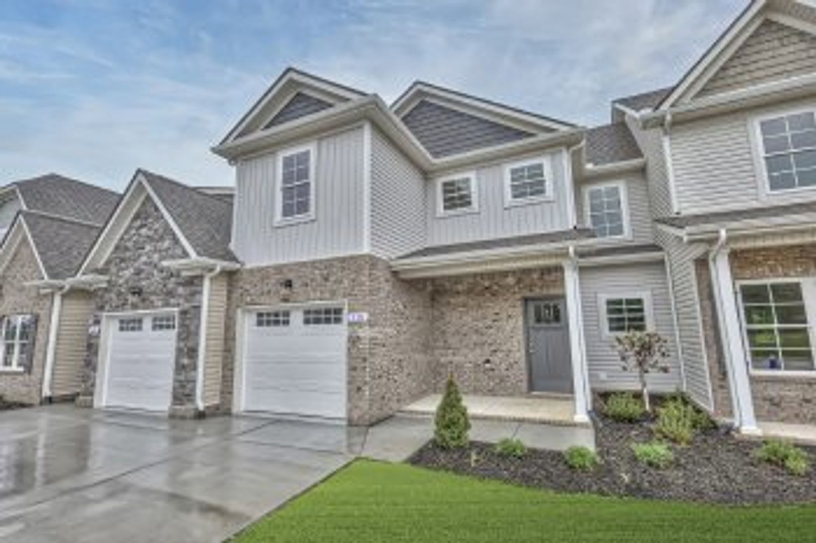 Manchester House: 175 Creek Wood Rd