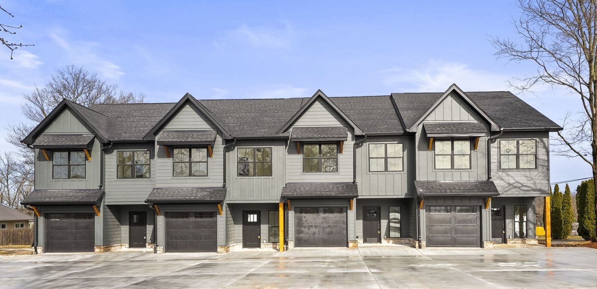 Winchester Townhome: 211 S Porter St