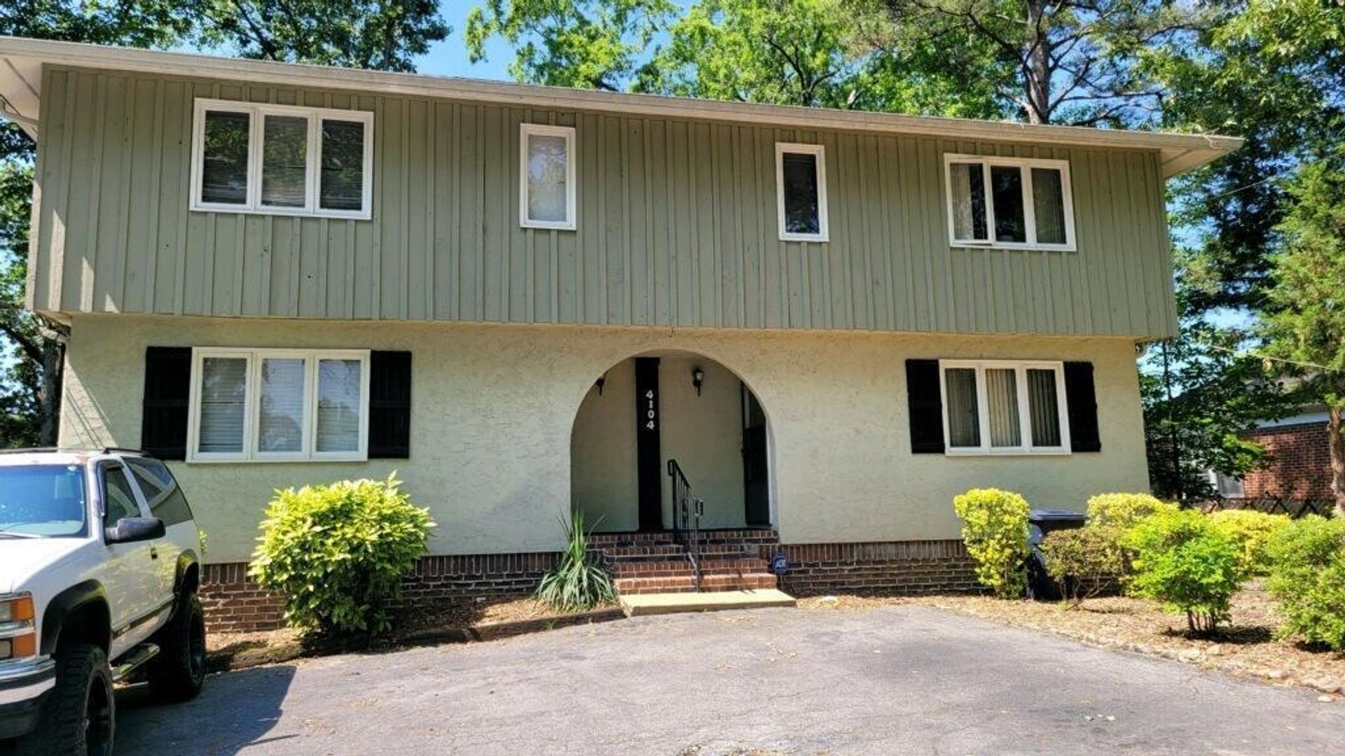 Chattanooga Apartment: 4104 South Terrace