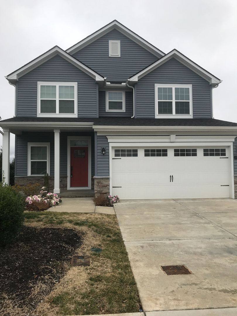 Columbia House: 2600 Bluffton Lane