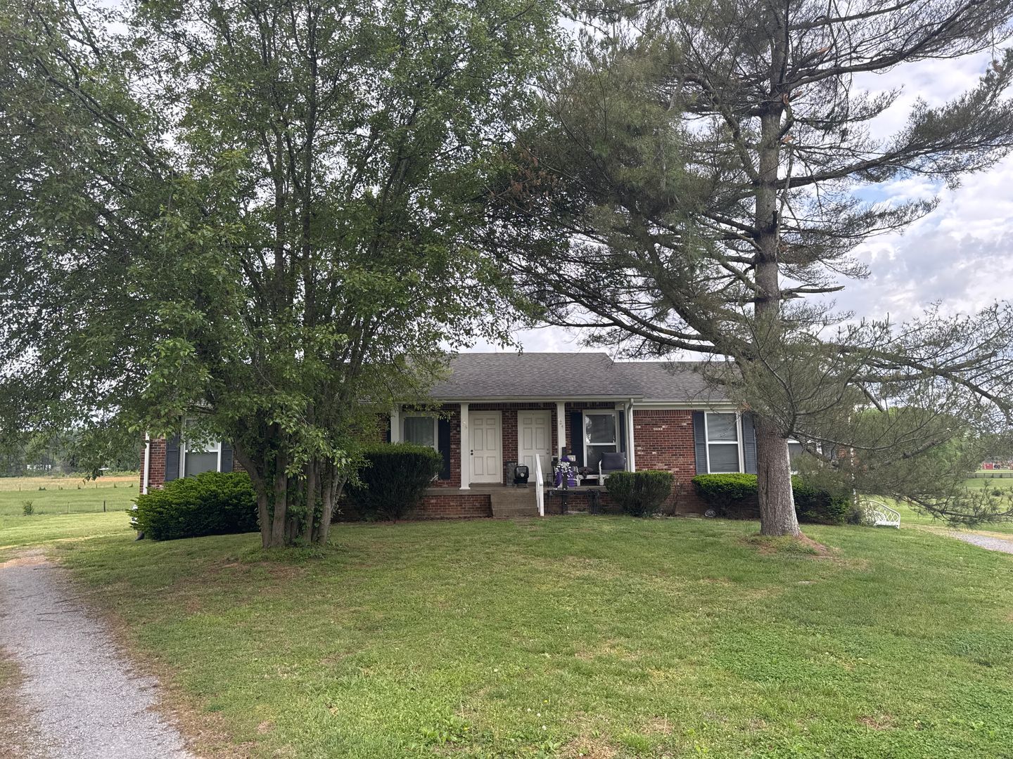 Lebanon House: 226 Drifting Circle