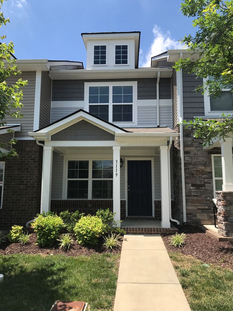 Hermitage House: 3119 Cedar Cottage Drive