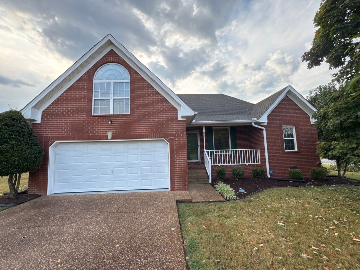 Mount Juliet House: 2800 Meadow Glen