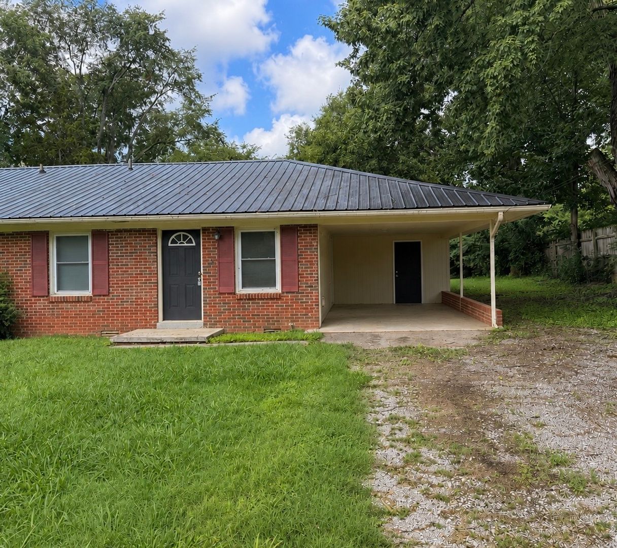 Murfreesboro House: 1706 Minerva Dr.