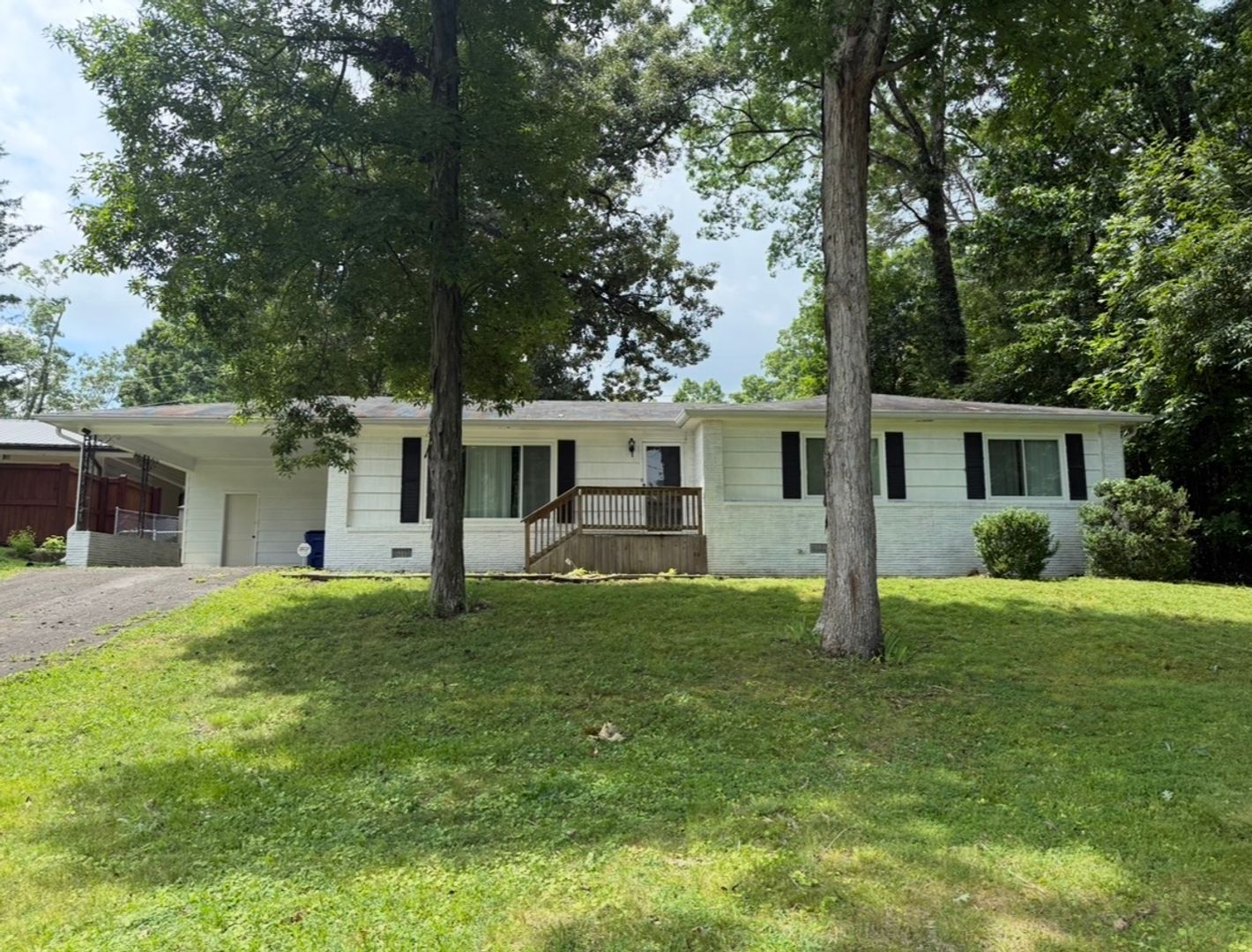 Cleveland House: 1209 20th Street NW