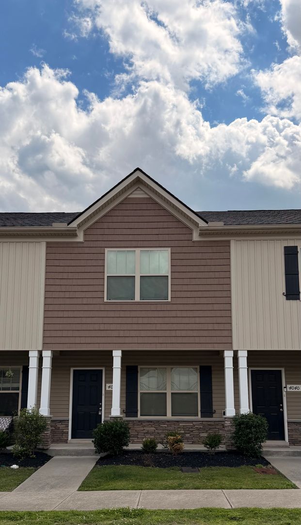 Antioch Townhome: 4042 Saddlecreek Way