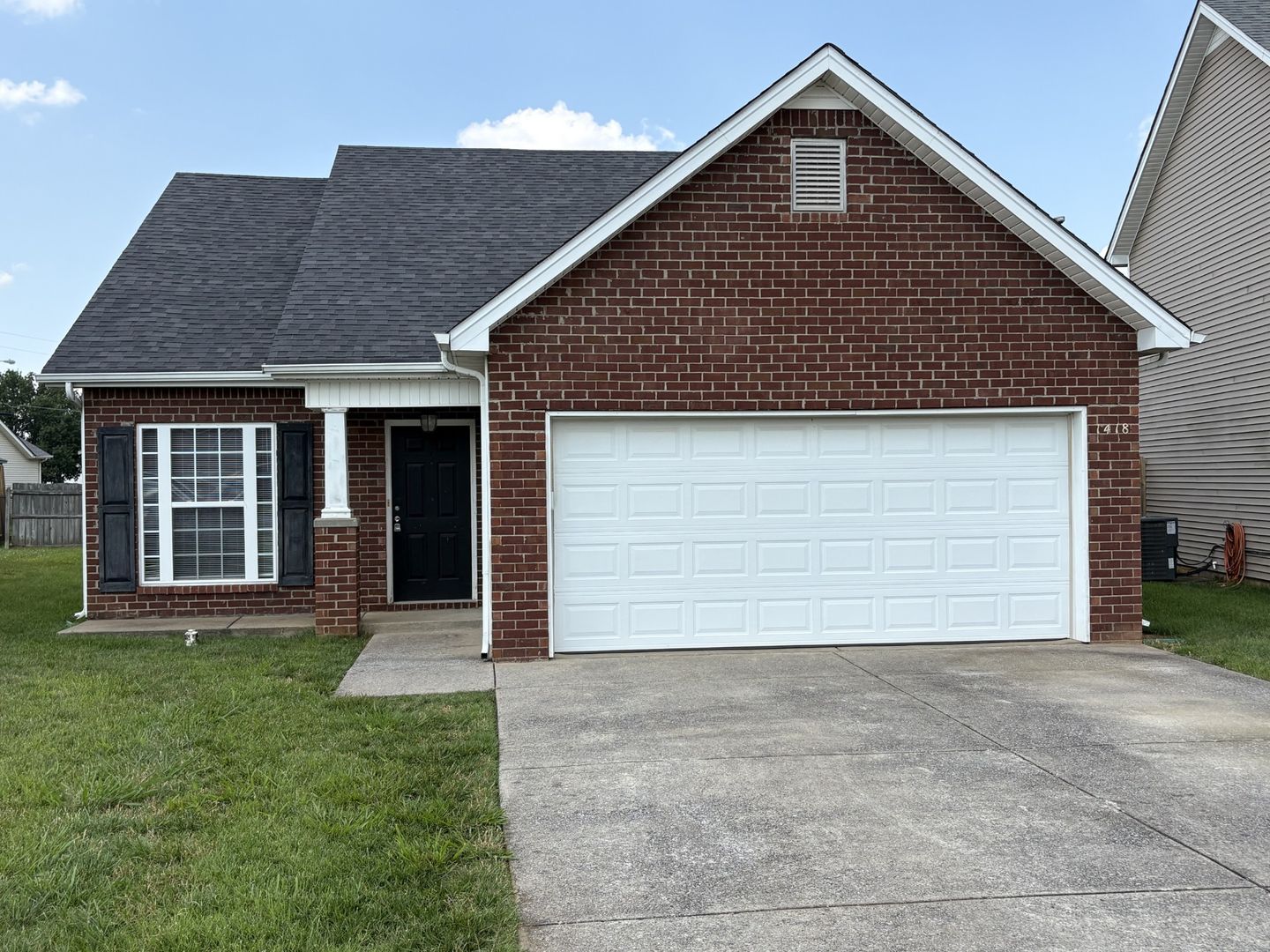 Murfreesboro House: 1418 Beaconcrest Circle