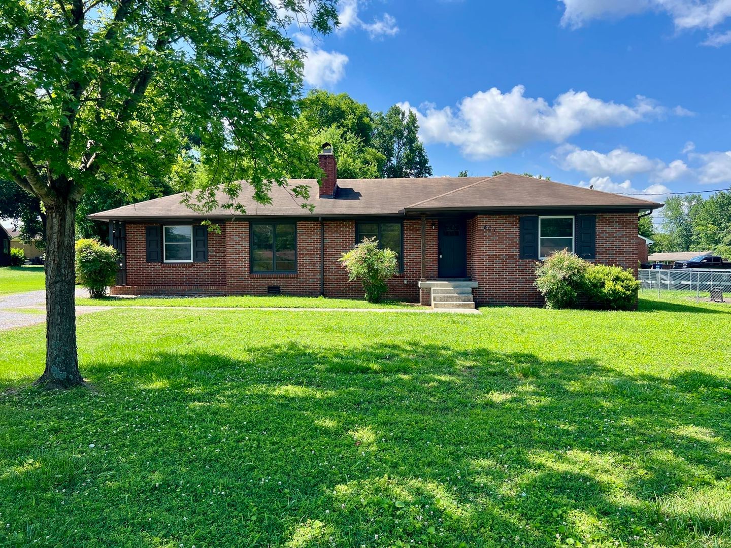 Murfreesboro House: 807 Peachtree St.