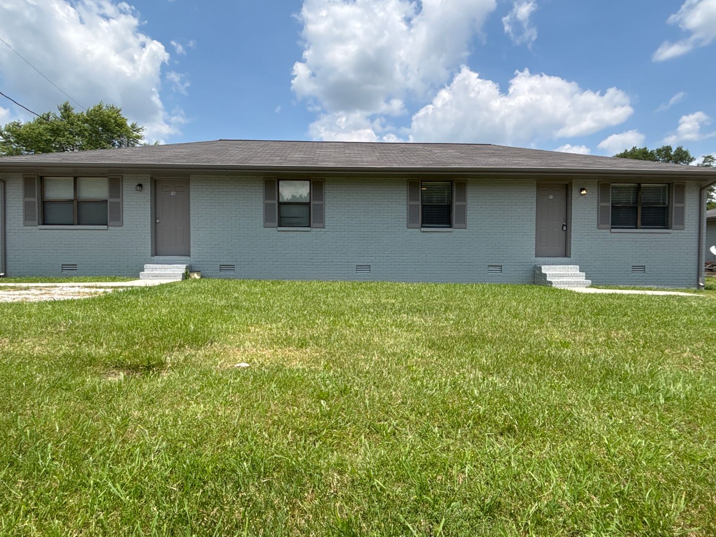 Manchester Townhome: 114 Wiley St