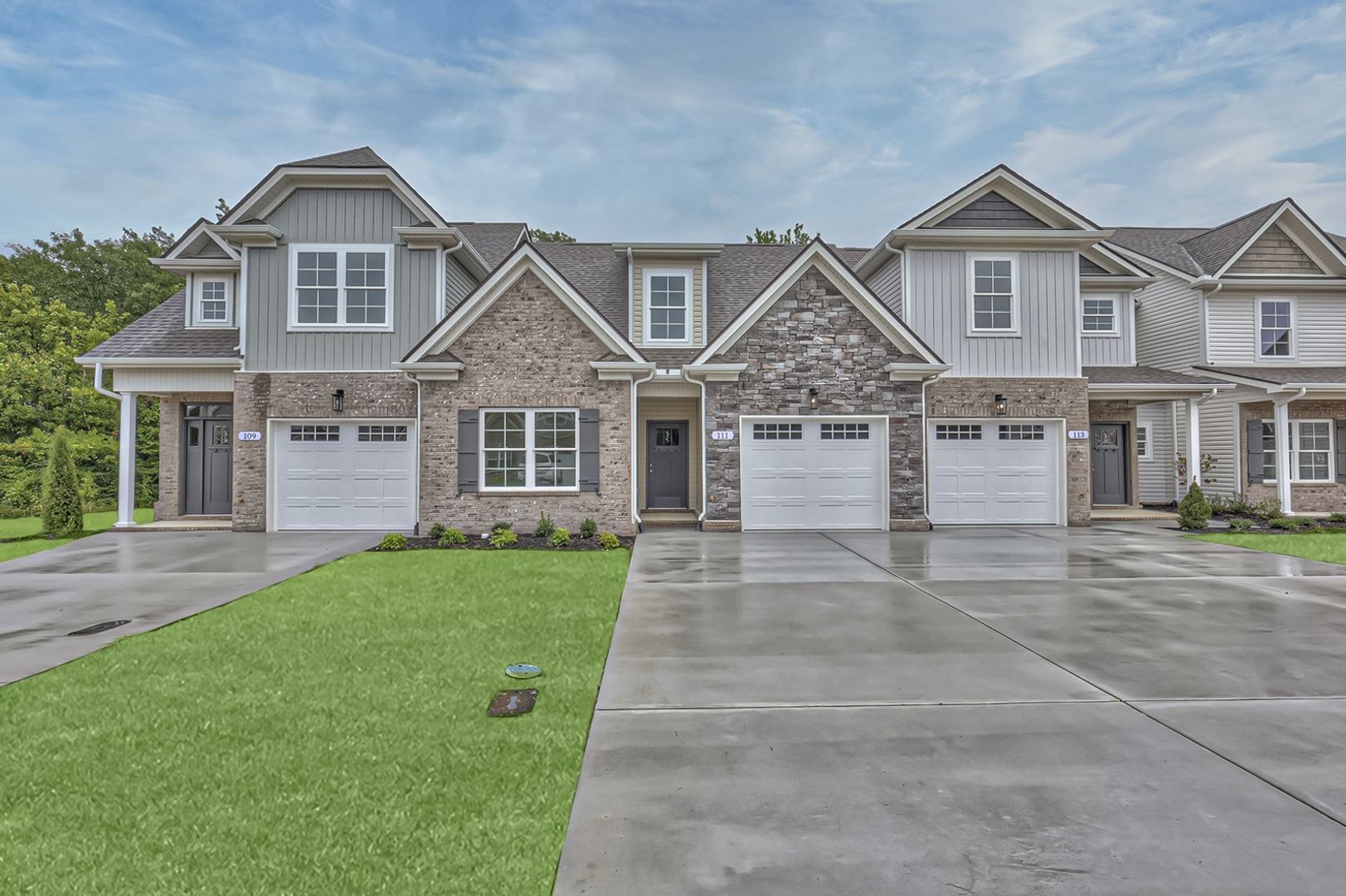 Manchester House: 173 Creek Wood Rd