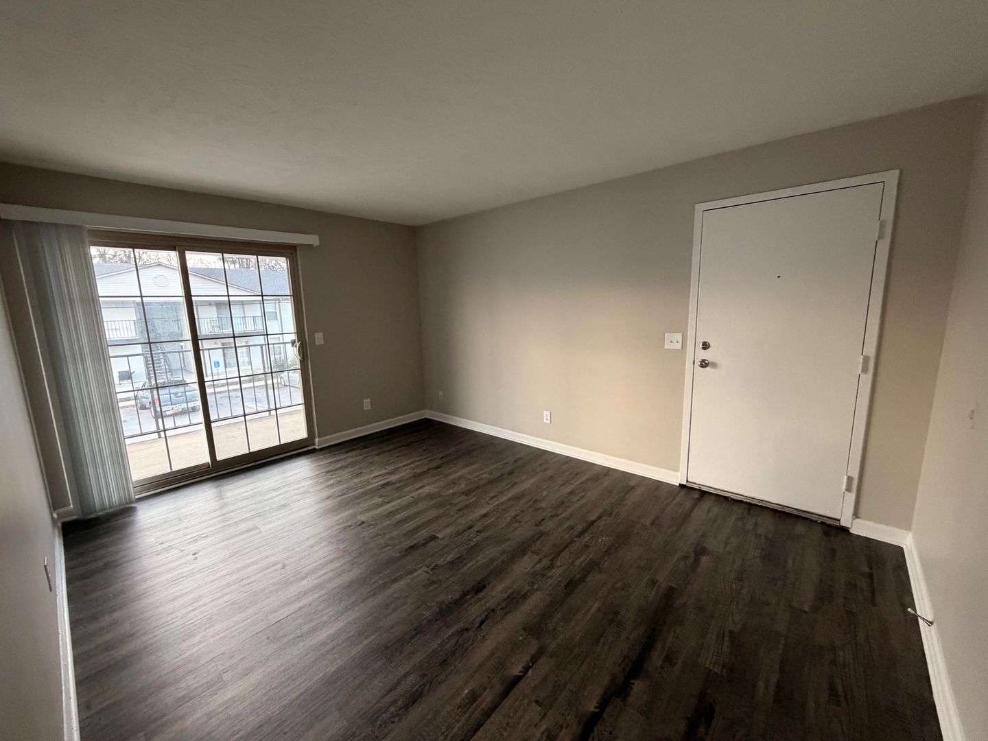 Murfreesboro Apartment: 1455 Lascassas Pike