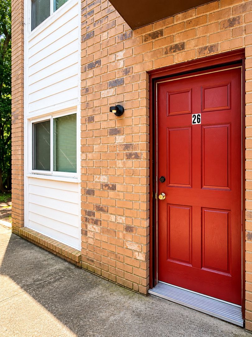 Chattanooga Apartment: 3700 Cherryton Dr