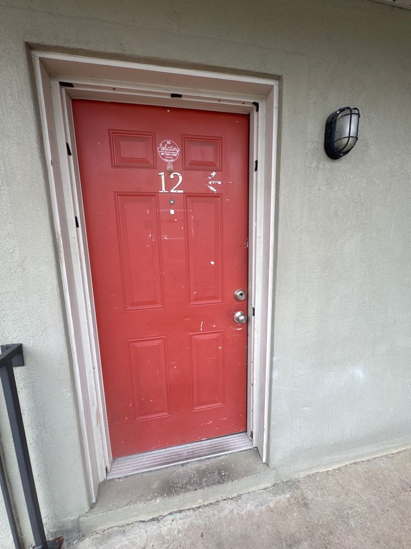 Nashville Apartment: 1216-1220 Lewis Street