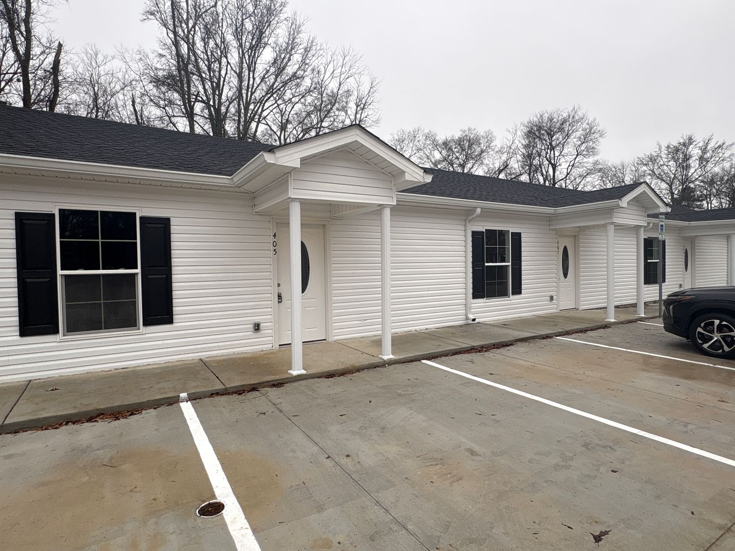 Tullahoma Townhome: 407 W Waggoner St.