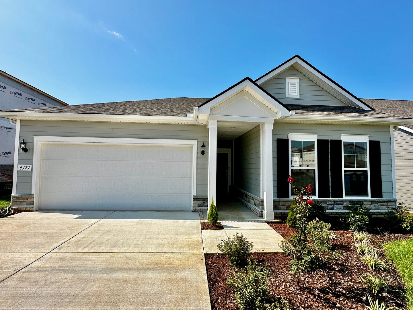 Columbia House: 4187 Lively Street