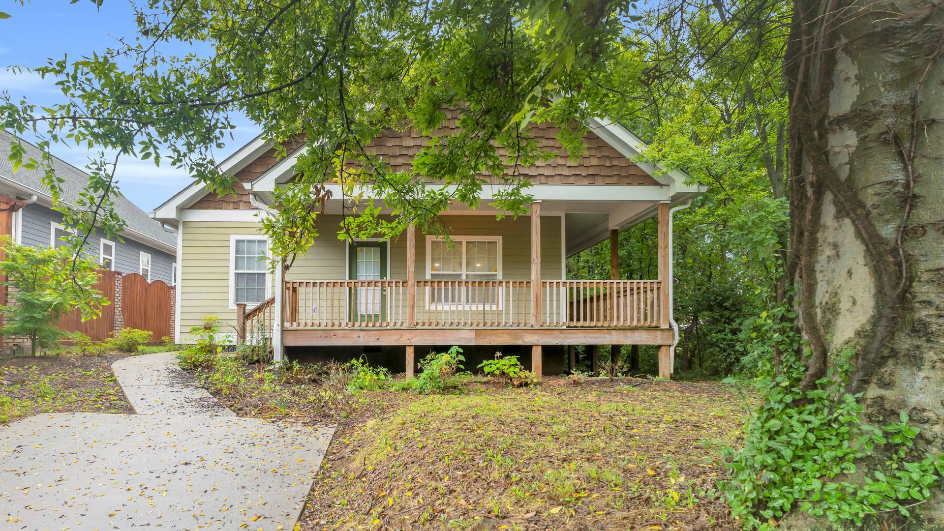 Chattanooga House: 2630 Carr Street