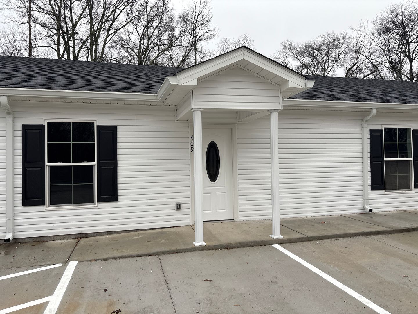 Tullahoma Townhome: 409 W Waggoner St.