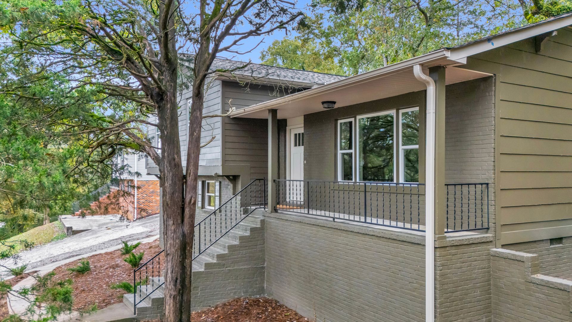 Jasper House: 175 Brindalene Drive