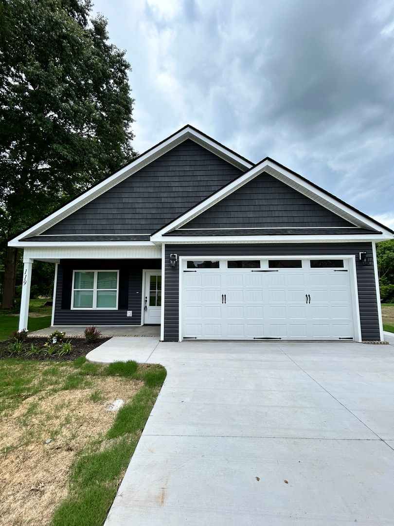 Ringgold House: 119 Gentry Road