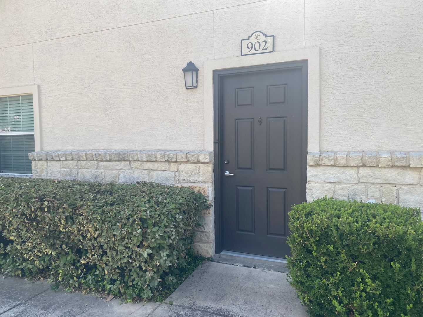 Boerne Apartment: 1000 Diamond Dr