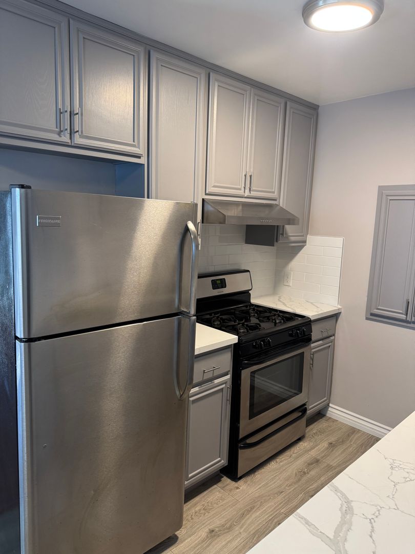 San Diego Apartment: 3686 Third Avenue