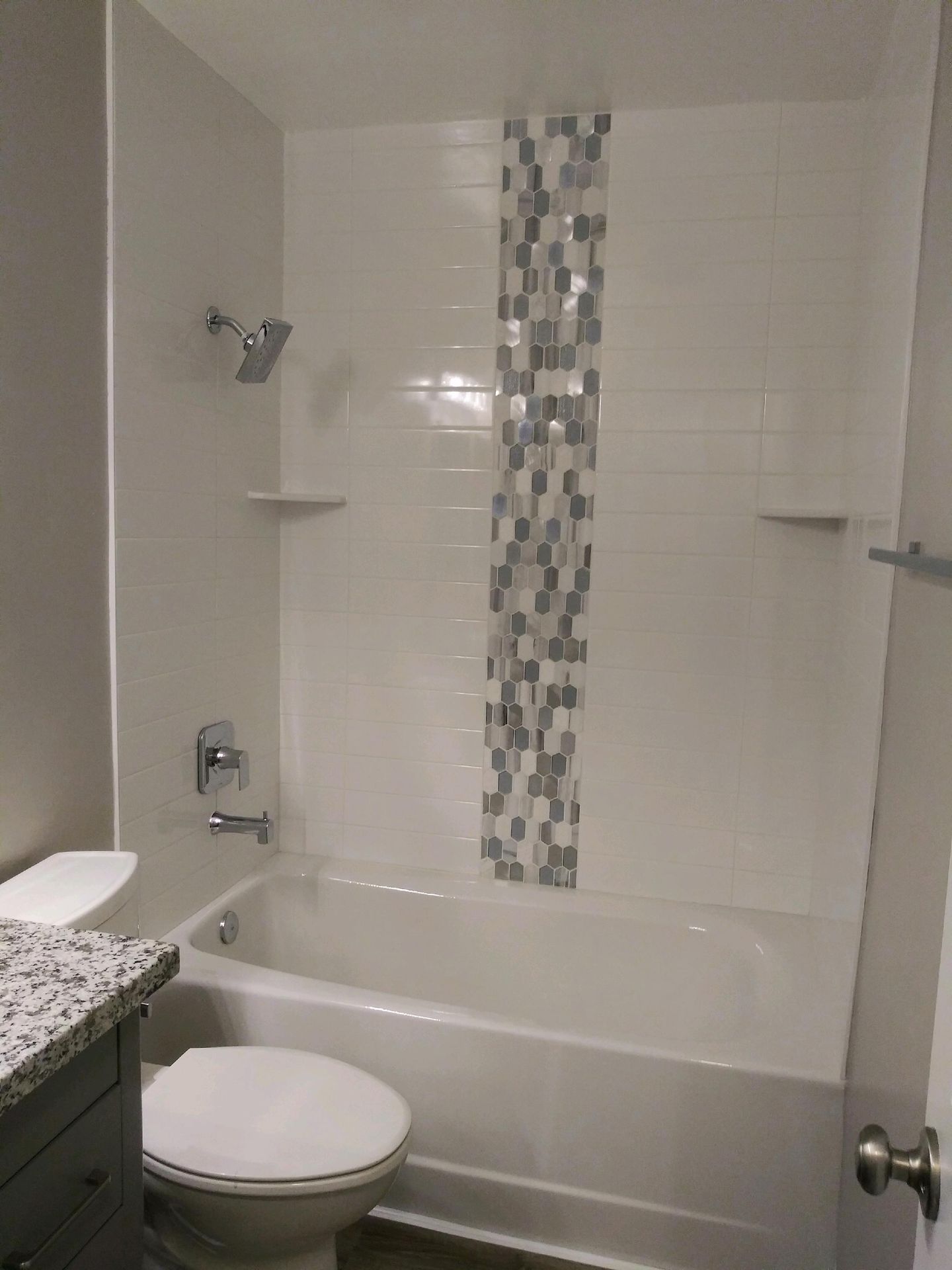3 bedroom / 2 bath upstairs unit in Hillcrest 8 of 12