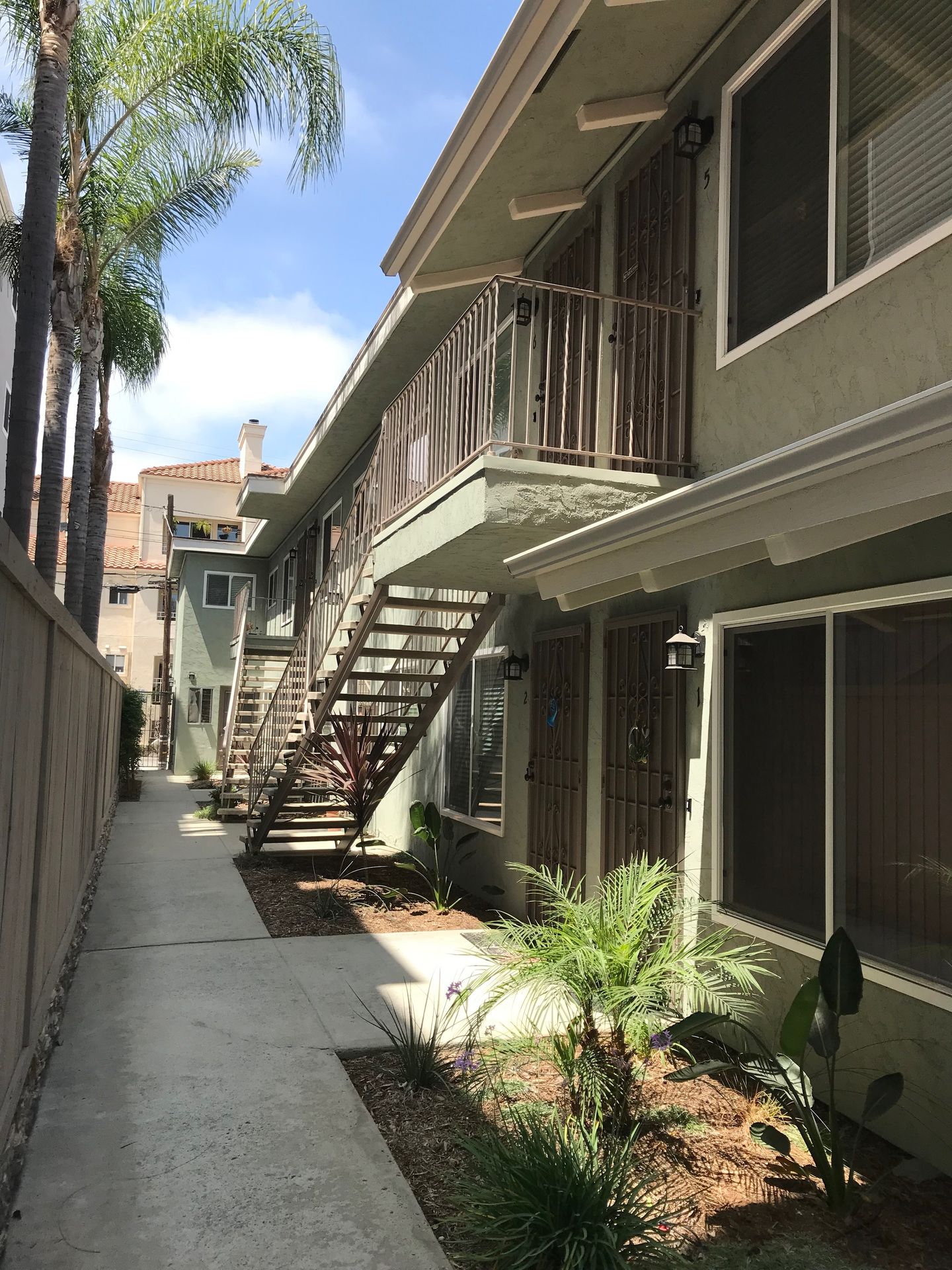 3 bedroom / 2 bath upstairs unit in Hillcrest 11 of 12