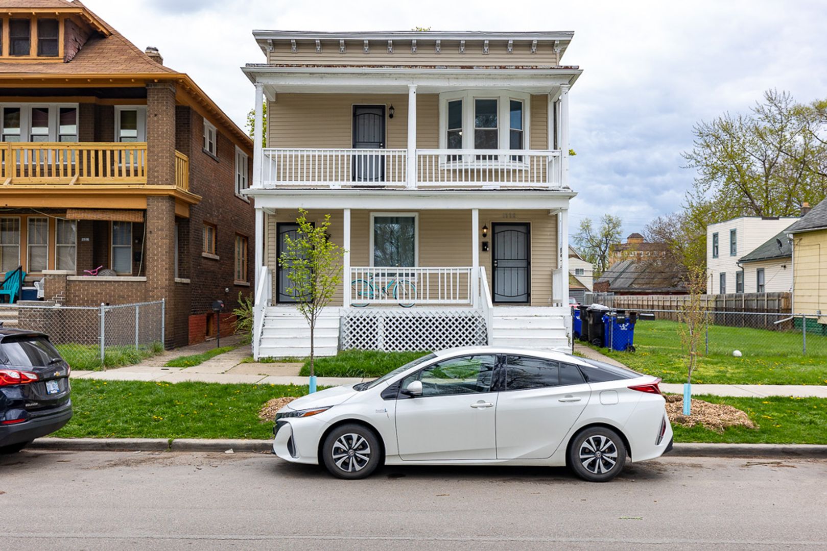 Detroit Apartment: 2000 Hubbard